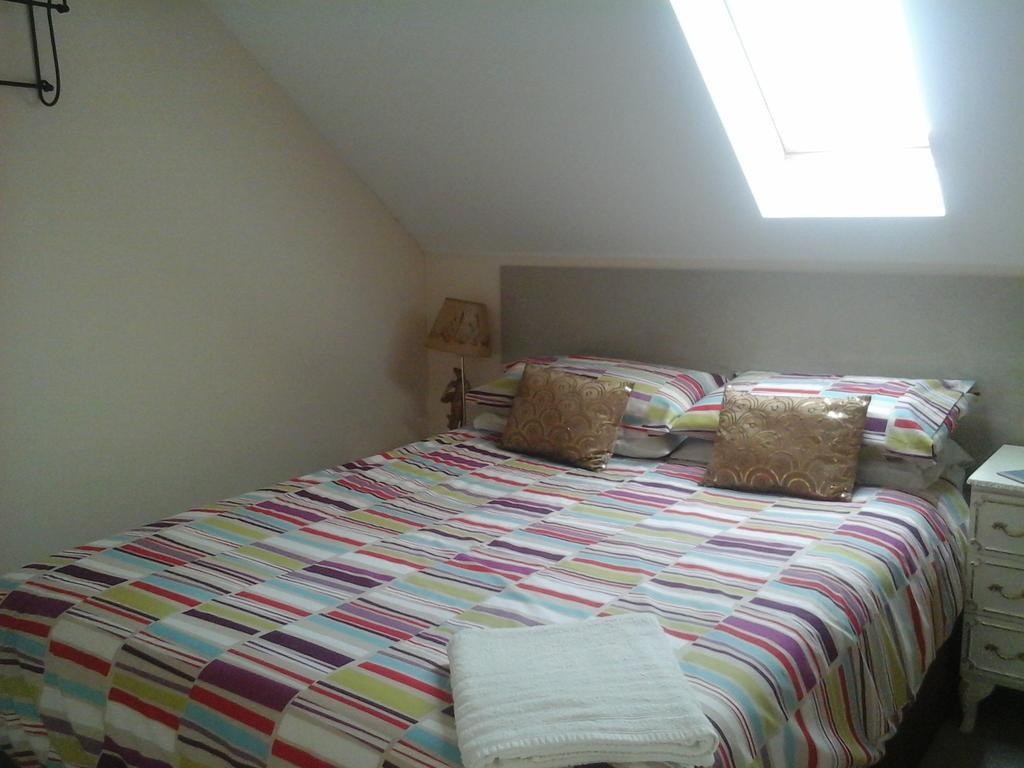 The Royal Oak Hotel Weymouth Room photo
